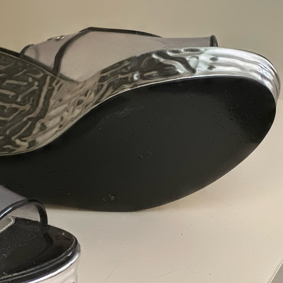 CHANEL Clear & Silver Logo Platform Slingback sandals. - Picture 2 of 3